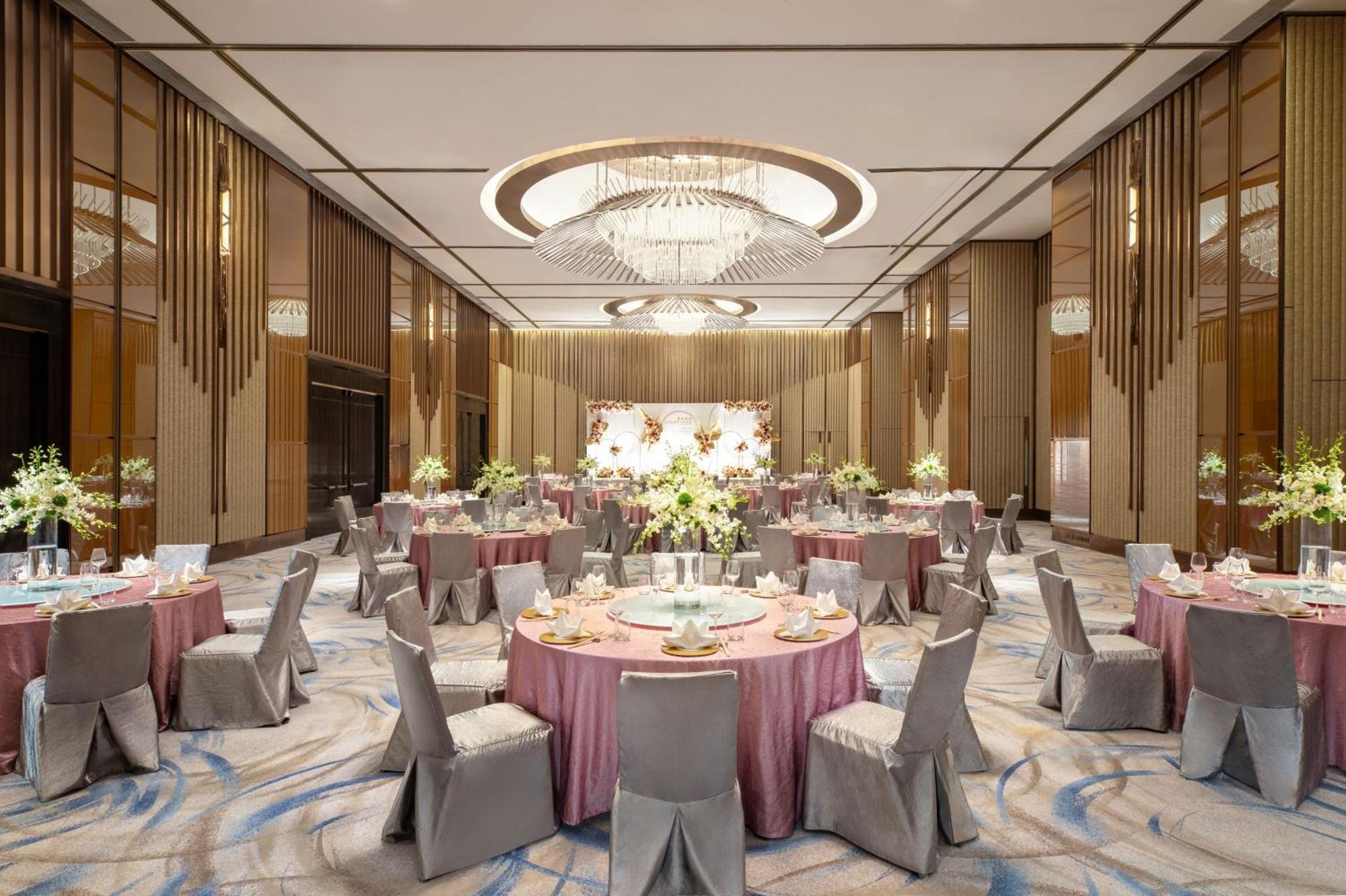 Courtyard By Marriott Hong Kong Sha Tin Hotel Екстериор снимка